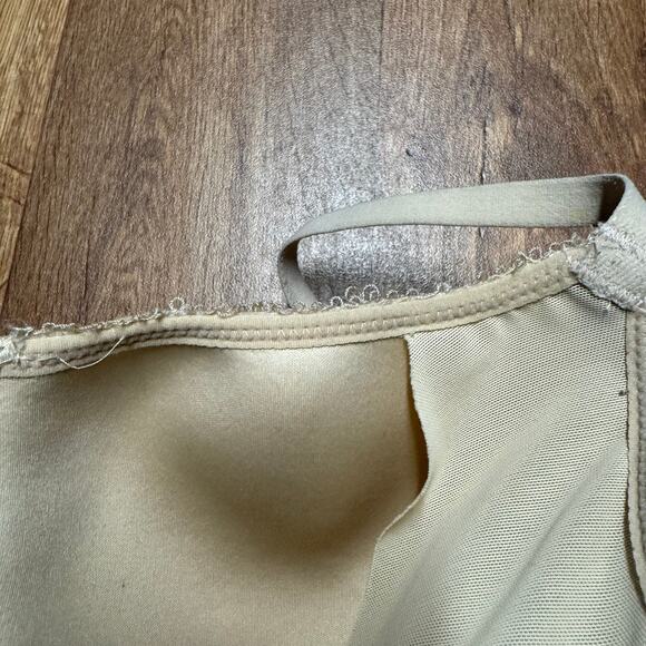 Wacoal 853292 Basic Beauty Front Close Contour Bra Size 34DD Sand Nude Beige - Picture 5 of 8